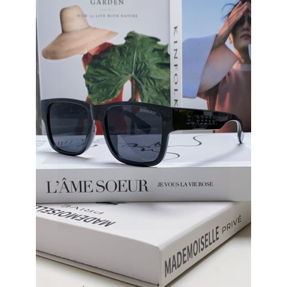 Burberry Black Square Sunglasses with Embossed Logo Temples